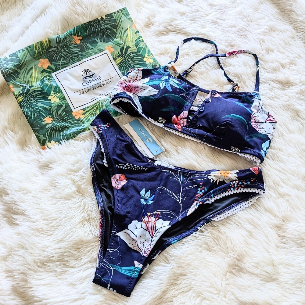 CupShe Navy Floral Bikini